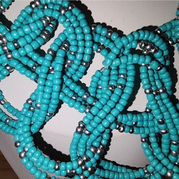 Turquoise Beaded Necklace - Picture 9 of 10